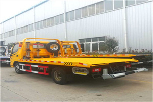 西便门附近拖车救援搭电