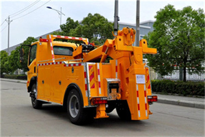 西便门高速路拖车费